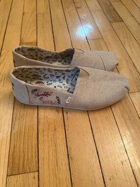 TOMS Beige Canvas Slip-Ons Thankful & Grateful embroidery